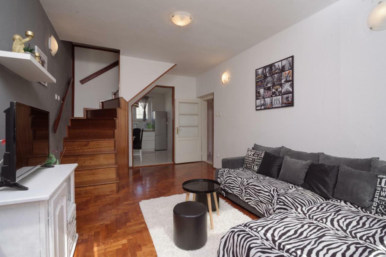 Apartment Mirjana *